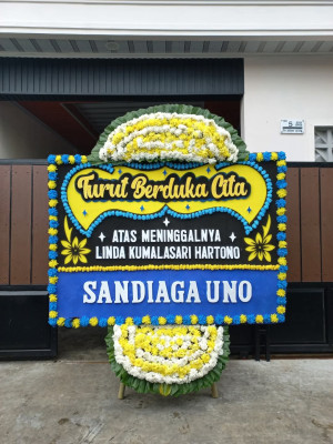 Papan Bunga Duka di Apawer Hulu